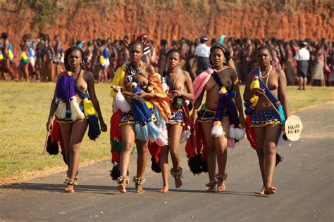 swaziland folk dance zulu reed dance african princess african beauty african