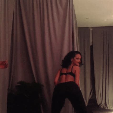 Rihanna Vs Xtina Whos Better Dancer Entertainment Talk Gaga Daily