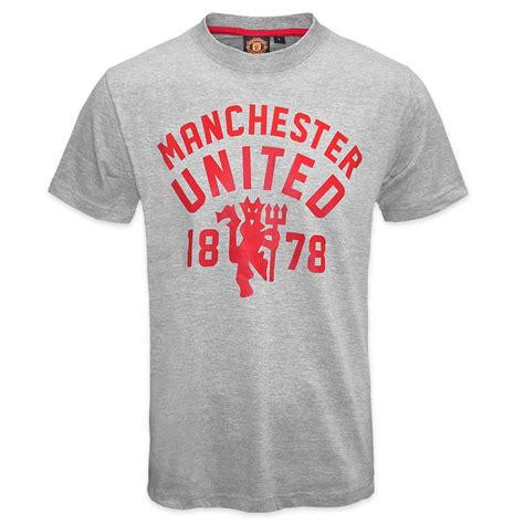 Thanks to sustained success for well over a century, as well as several popular players, man united draws sell out crowds. Manchester United Football Club Official Soccer Gift Mens ...