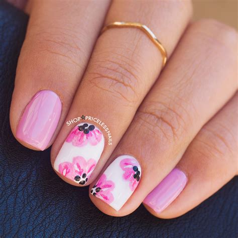 Lilac And Pink Floral Nails Shellac Nail Designs Shellac Nails Diy Nails Cute Nails Nail Art