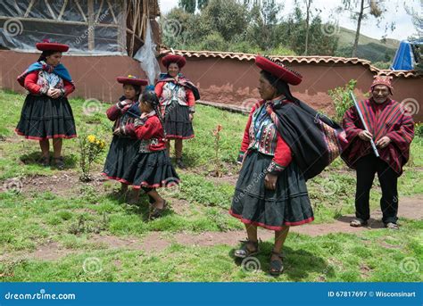 Perú Gente Peruana De Traditionl Viaje Fotografía Editorial Imagen