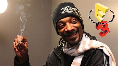 Snoop Dogg Smoking Weed At E3 Playing Bf1 Youtube