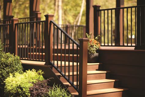 New Trex Reveal Aluminum Railing Spans Long Lengths For Panoramic