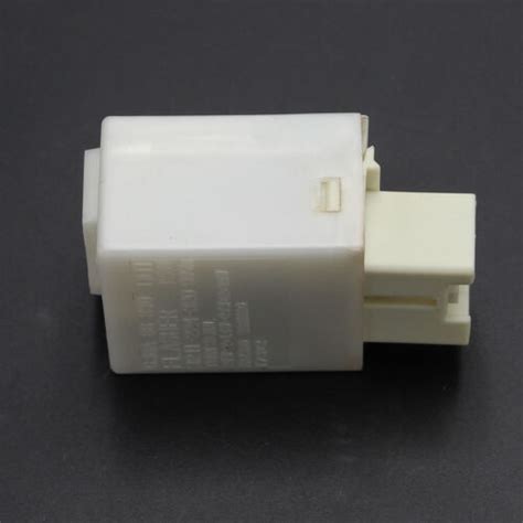 New Automotive Flasher Relay Fits For Ford Mazda 6 MPV 3211 224 320