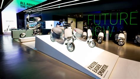 gogoro the tesla of electric scooters is getting its big debut in taipei this week bgr
