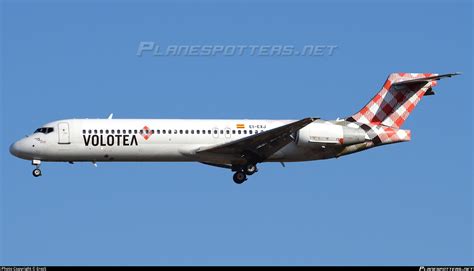EI-EXJ Volotea Airlines Boeing 717-2BL Photo by ErezS | ID 1090828