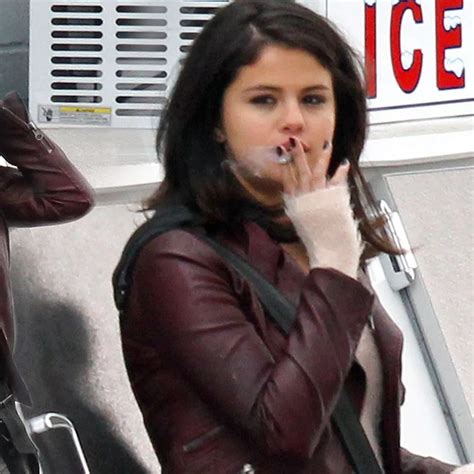 selena gomez smoking cigarette 2022