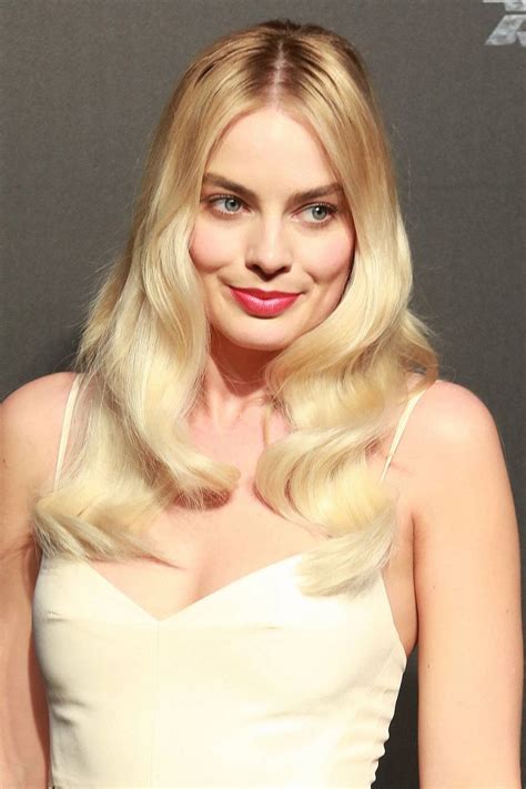 Margot Robbie Best Hair And Makeup Celebrity Beauty 2020 Glamour Uk