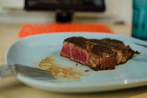Undercooked Steak How To Know And Fix Undercooked Steak Fruigees