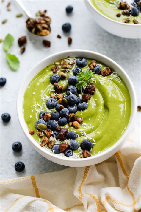 Smoothie galaxy is an adventure game inspired a lot by zelda 2d games, you play a spacenaut crashed on an unknown planet and you need to find fours pieces of ship scattered in the world. Green Galaxy Smoothie Bowl - Flora & Vino | Recipe in 2020 ...