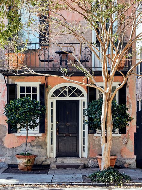 A Deeper Look At Charlestons Historic Homes Garden And Gun