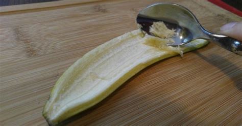 This Is Why You Should Never Throw Away Banana Peels David Avocado Wolfe