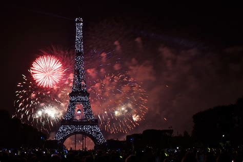 Eiffel Tower Fireworks On Bastille Day Paris Fireworks Ov Flickr