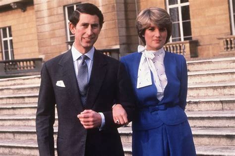Diana, princess of wales), урождённая диана фрэнсис спенсер (англ. Touching reason why Princess Diana wore her engagement ...