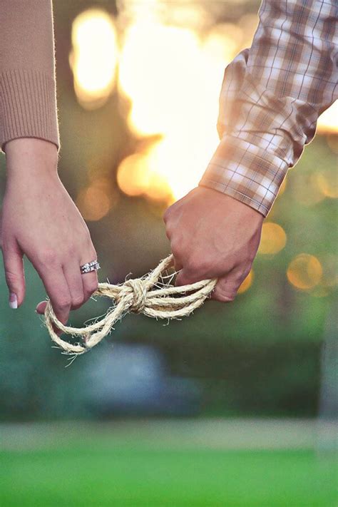 These 15 Cute Marriage Proposals Photos Will Restore Your Faith In Love