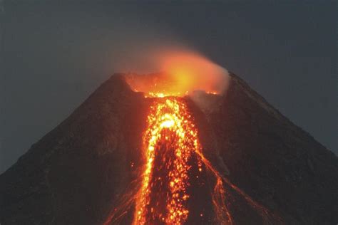 Magma Sits Near Earth's Surface For Several Thousand Years Before ...