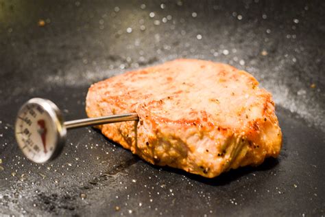 Amount of cholesterol in boneless center cut pork loin chop: How Can I Bake Tender Center-Cut Pork Loin Chops ...