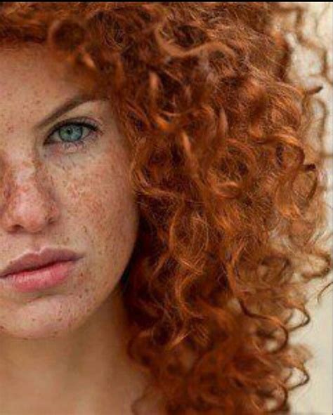 Rizos Y Pecas Beautiful Red Hair Curly Hair Styles Red Curly Hair