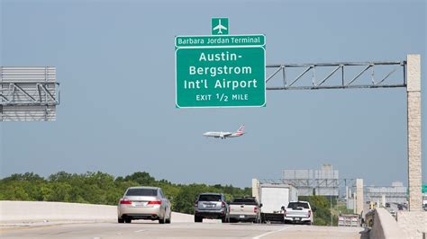 Crash Averted At Austin Airport Faa Ntsb To Investigate