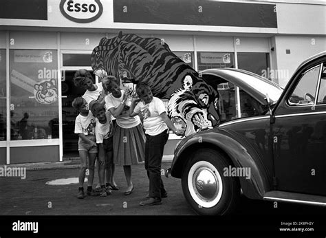 OSLO Sommeren 1965 Oljeselskapet Esso Har Eventyrlig Suksess Med Sin