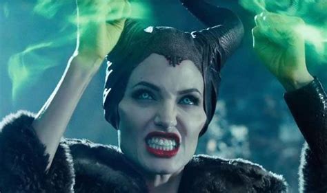 Angelina Jolie Is Dangerously Dark In New Full Length Trailer For Disneys Maleficent