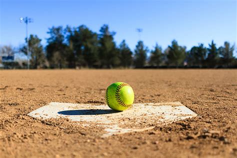 Unlv Roundup Softball Team Ends Boise States 17 Win Run Other