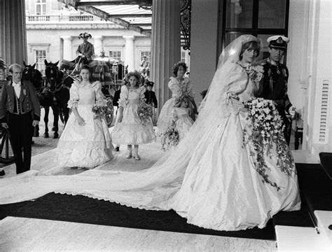 70 Rare Photos From Princess Dianas Wedding Youve Probably Never Seen Before