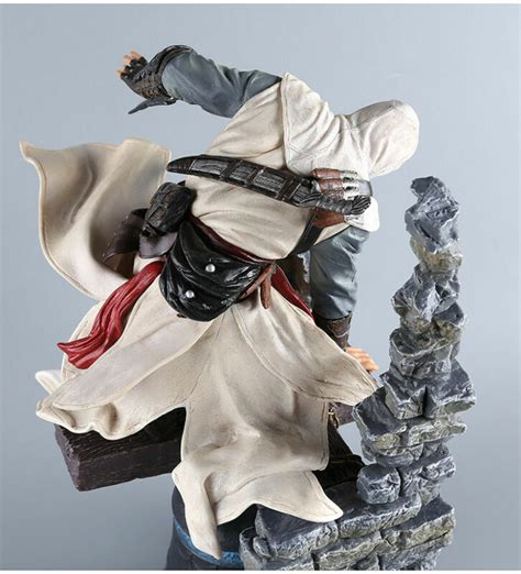 Assassin S Creed Altair The Legendary Assassin Pvc Statue Figure