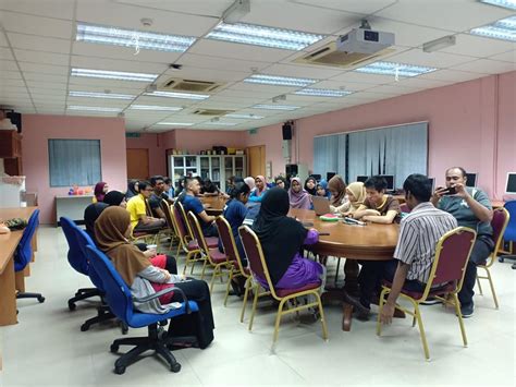 Persatuan alumni india universiti malaya. Persatuan Mahasiswa Istimewa Universiti Malaya - Permium ...