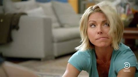 Kelly Ripa Gets Drunk And High In Totally Unexpected Hilarious ‘broad