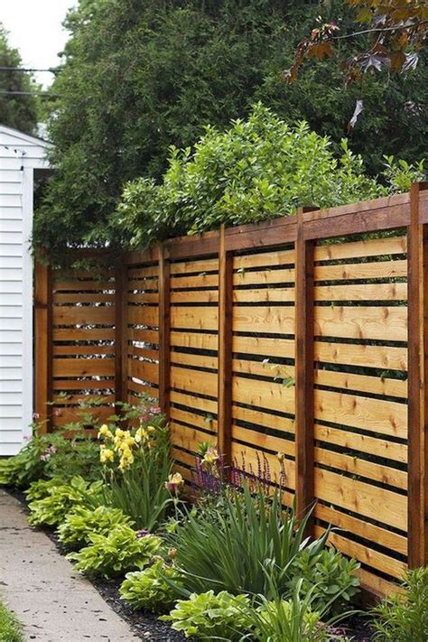 25 Unique Garden Fence Ideas With Plants To Your Privacy