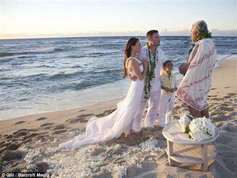 Pix And Video Megan Fox Wedding Dress And Ring Megan Fox Wedding Dress