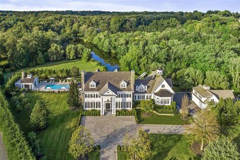 Wealthy Greenwich Home Sellers Give In To Market Realities Mansiones