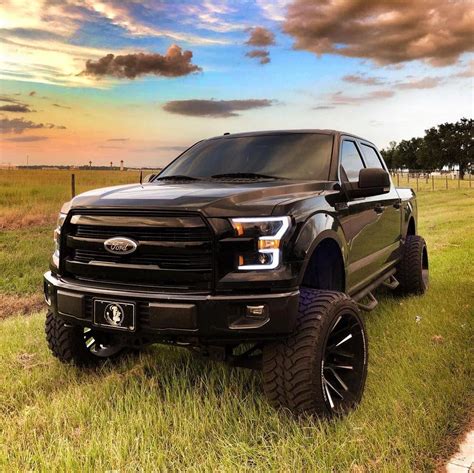 Maybe you would like to learn more about one of these? ford trucks old #Fordtrucks | Lifted ford trucks, Ford ...