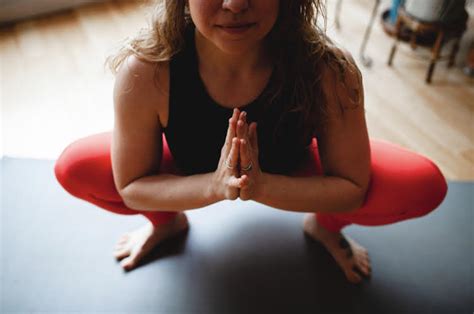 What Its Really Like To Be A Yoga Instructor Gentwenty