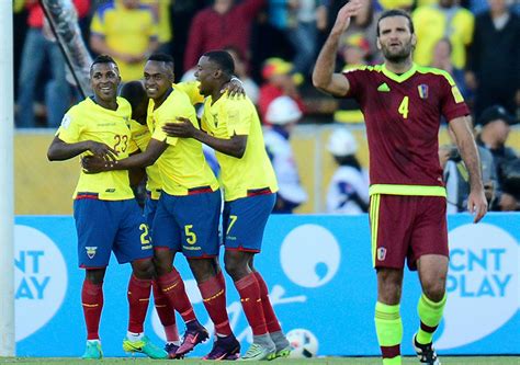 En copa américa han jugado tres veces y ecuador ganó dos. » Ecuador venció a Venezuela y se afianza en el grupo de ...