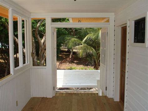 Small Caribbean Beach House Has One Bedroom Lentine Marine