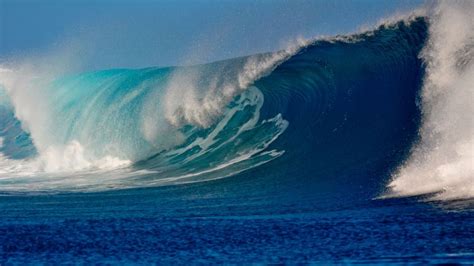 Beautiful Ocean Waves Live Wallpaper For Desktop And