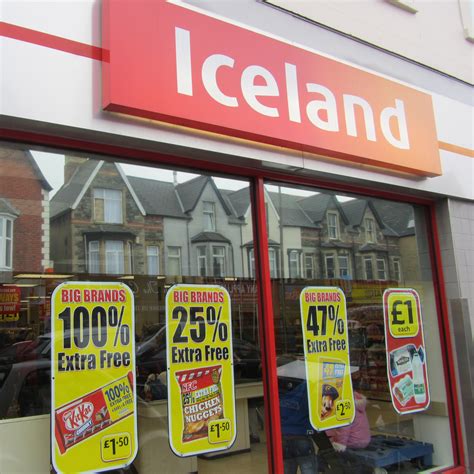 Iceland The Country Is Suing Iceland The Supermarket For Jacking Its Name Sick Chirpse