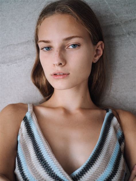 Polina E Avant Models