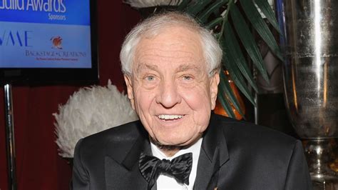 Garry Marshall To Direct Hollywood Comedy Billy And Ray Off Broadway