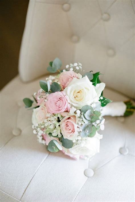 Pink And White Rose Bouquet Image By Zoom Sur Lemotion Prom Bouquet