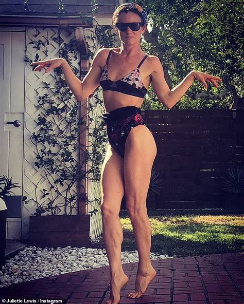 Juliette Lewis Showcases Her Svelte Figure In A Bikini Hot