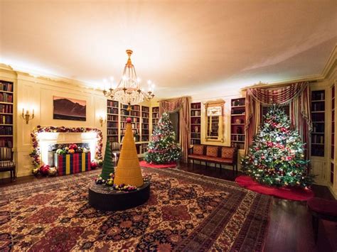 Take An Exclusive Sneak Peek Into This Years White House Christmas