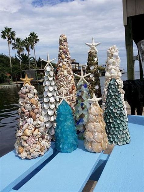 37 Relaxed Beach Themed Christmas Decoration Ideas 29  Beach christmas