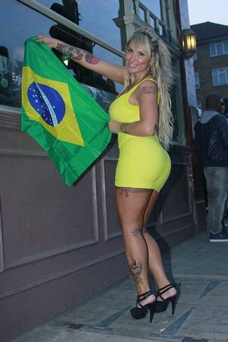 Sabrina Boing Boing Comemora Vit Ria Do Brasil Em Londres