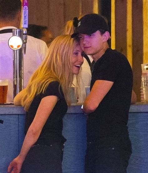 Tom and his girlfriend nadia parkes. Who Is Tom Holland's Girlfriend Olivia Bolton - How Tom ...