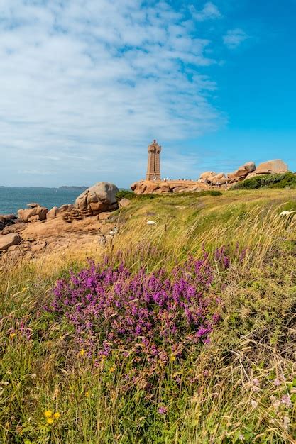 Premium Photo Lighthouse Mean Ruz Is A Building Built In Pink Granite
