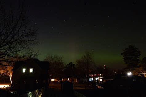 The Northern Lights From My Backyard In Wisconsin Just Now How To See