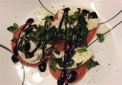 Recette Salade de tomates à la mozzarella au vinaigre balsamique